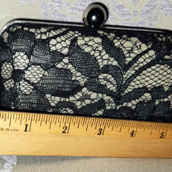 Evening Bag with Chain Strap - Black Lace over Cream Satin Hard Shell - NWOT - Picture 5 of 6